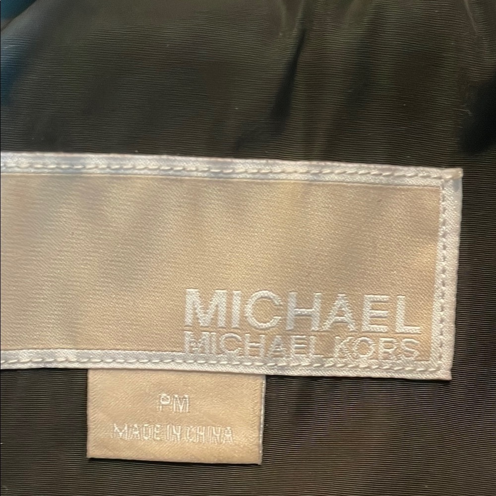 Michael Kors Green Quilted Vest with Stand-Up Collar - Picture 11 of 11